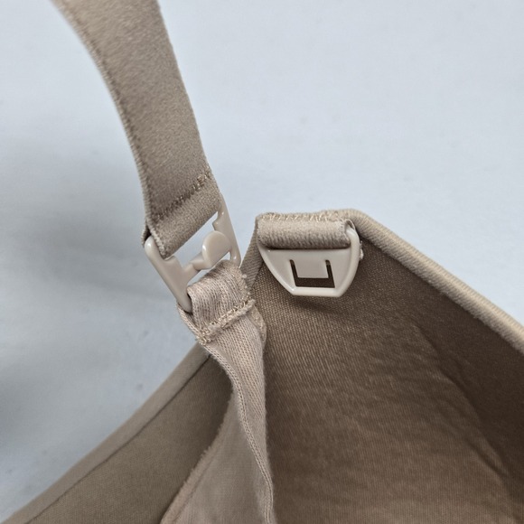 Soma Women Bra 36D Beige Embrace Nursing Wireless Adjustable Straps - Picture 3 of 9